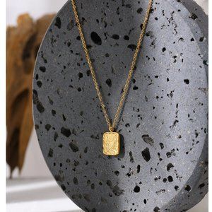 Gold dainty Necklace
